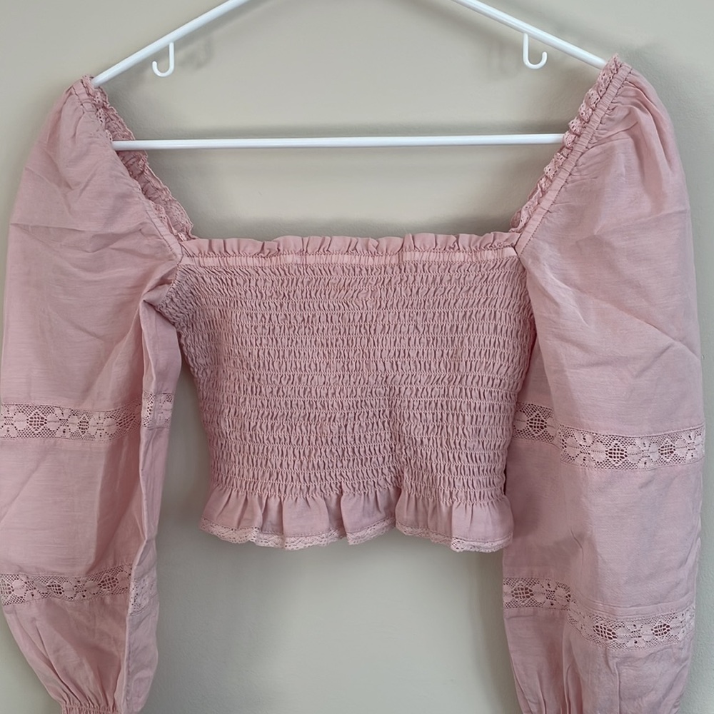 Aritzia lace top NWOT - Picture 2 of 3